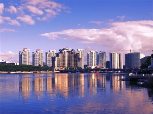 在慈溪市加盟嘉濠洗车晶开店复杂吗