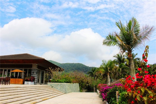 岩腊乡新房子航拍（岩腊乡卫生院电话是多少）